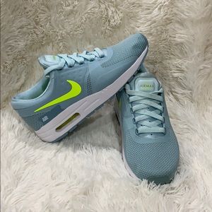 Nike Air Max essentials